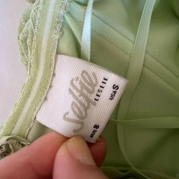 Selfie Leslie Verona Off-Shoulder Lace Overlay Mini Dress Apple Sz S - Picture 6 of 13